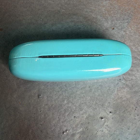 Gently used- Kate Spade Sunglass Holder - Picture 5 of 7